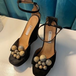 L’Autre Chose Black suede heeled wedge